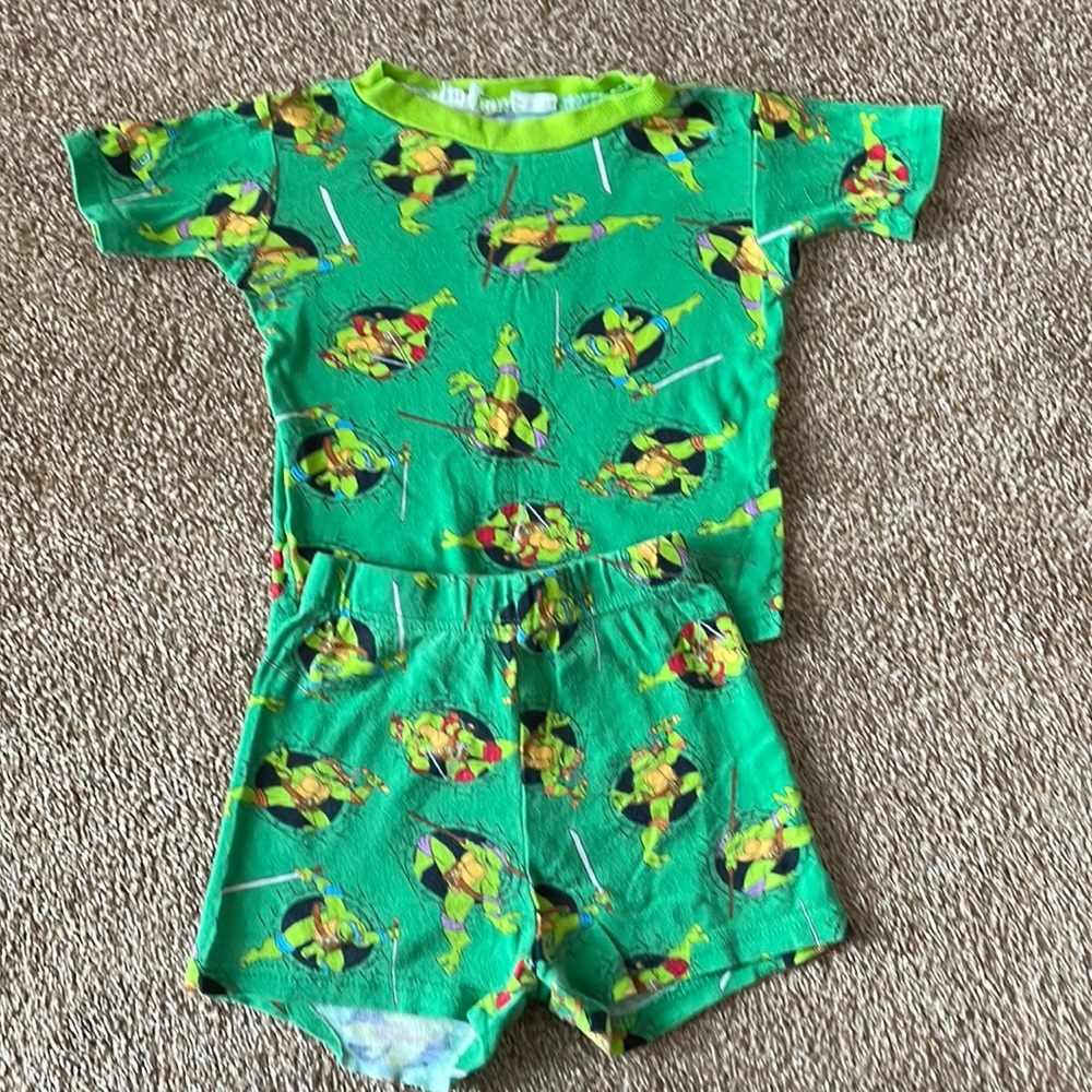Short sleeve ninja turtle PJs 2T